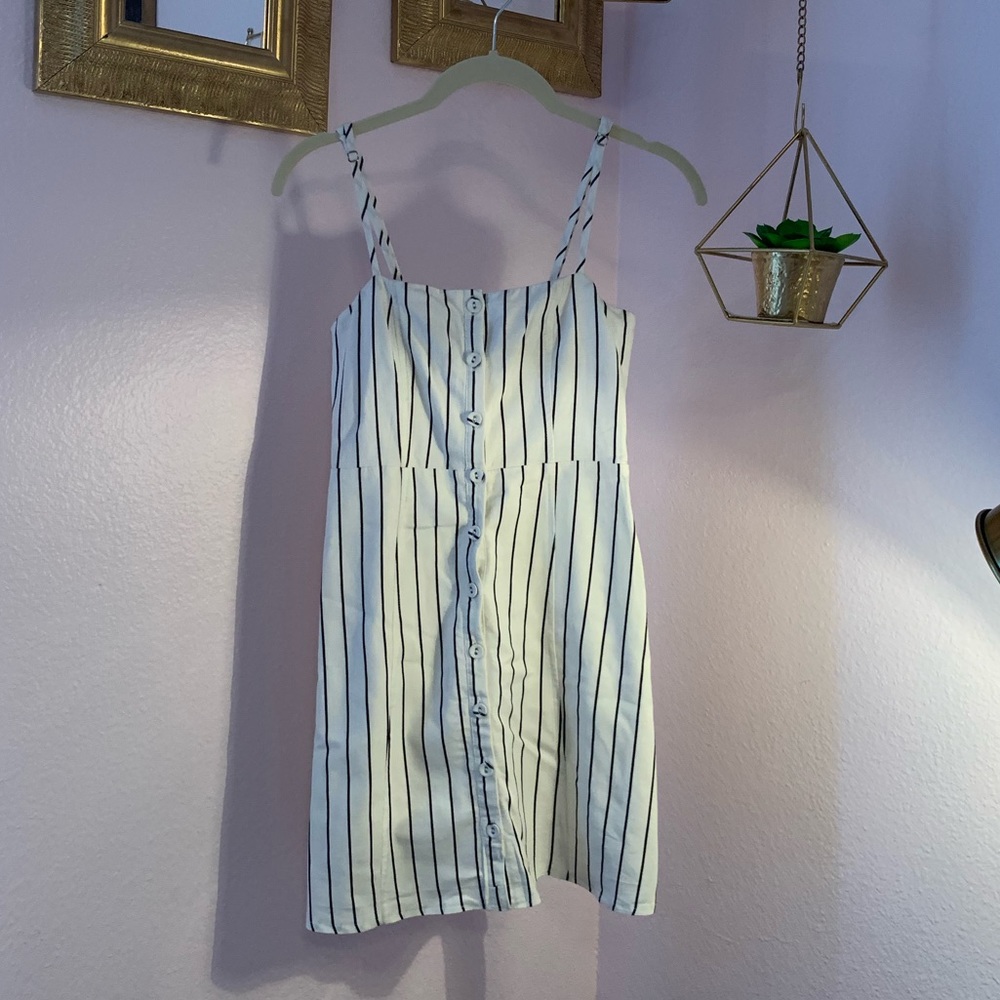 White button-up pin striped mini dress